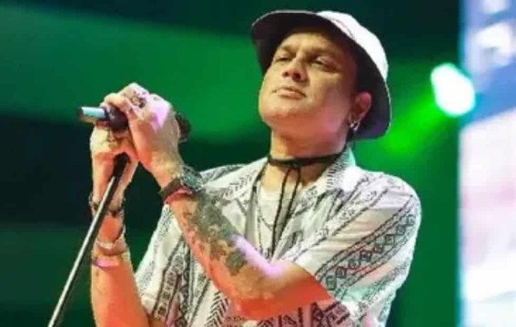 Bandmate Alleges Manager